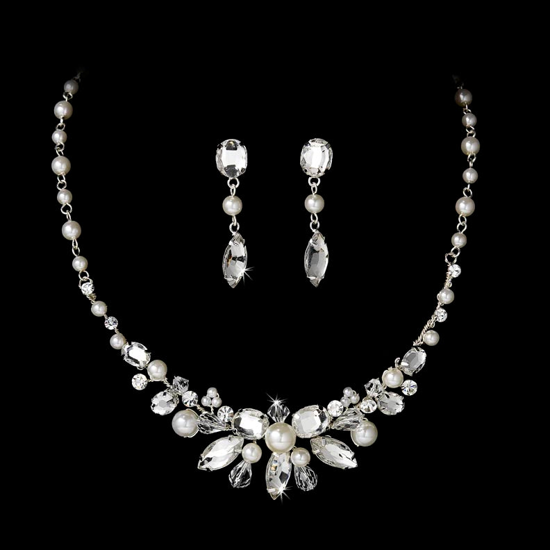 Gorgeous Bridal Pearl & Swarovski Crystal Necklace Earring Set