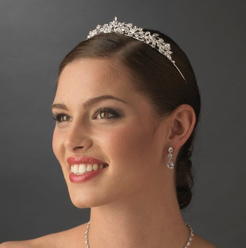 Crystal Encrusted Silver Classic Bridal Tiara Headpiece – La  display picture 1